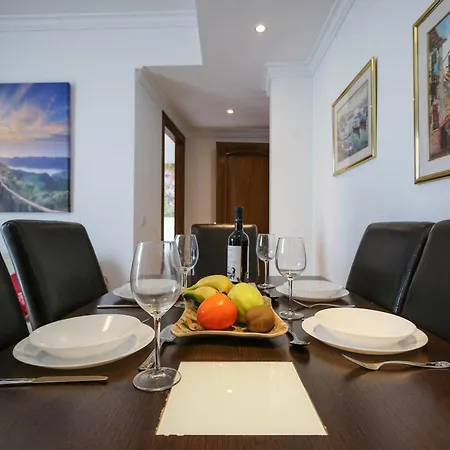 Apartment Om Destiny Univers Guaro