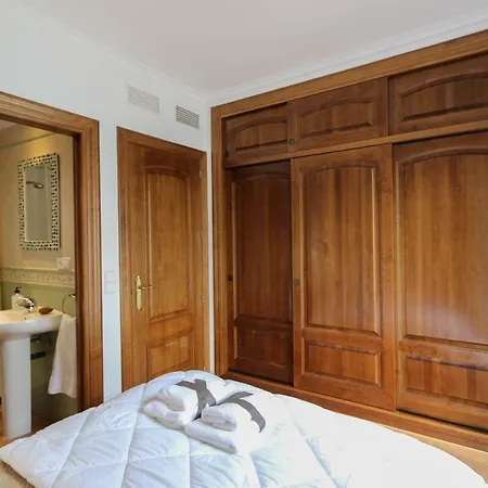Om Destiny Univers Apartment