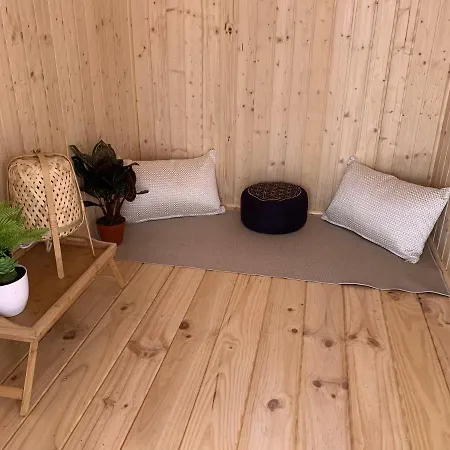 Apartment Om Destiny Univers Guaro